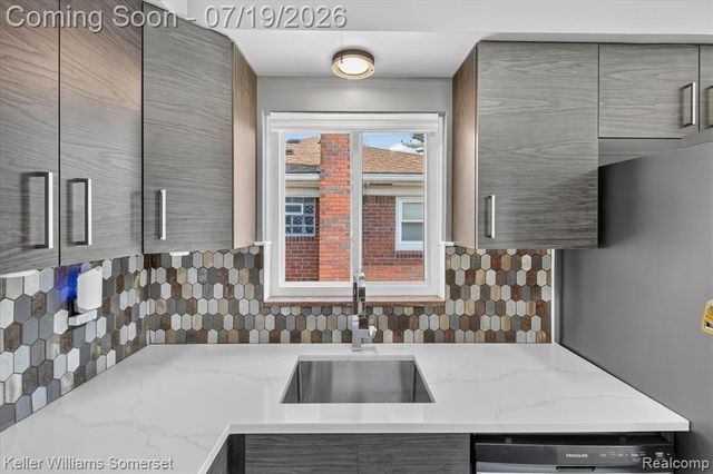 28326 Brush Street, Madison Heights, MI 48071