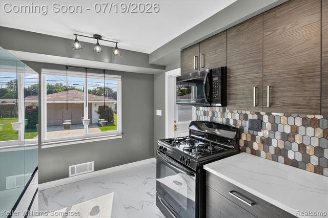 28326 Brush Street, Madison Heights, MI 48071