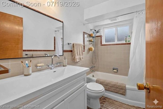 28326 Brush Street, Madison Heights, MI 48071