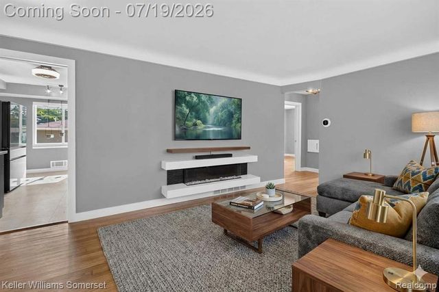 28326 Brush Street, Madison Heights, MI 48071