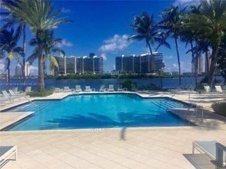 3115 NE 184th St 4202, Aventura, FL 33160