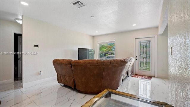 19458 NW 28th Pl, Miami Gardens, FL 33056