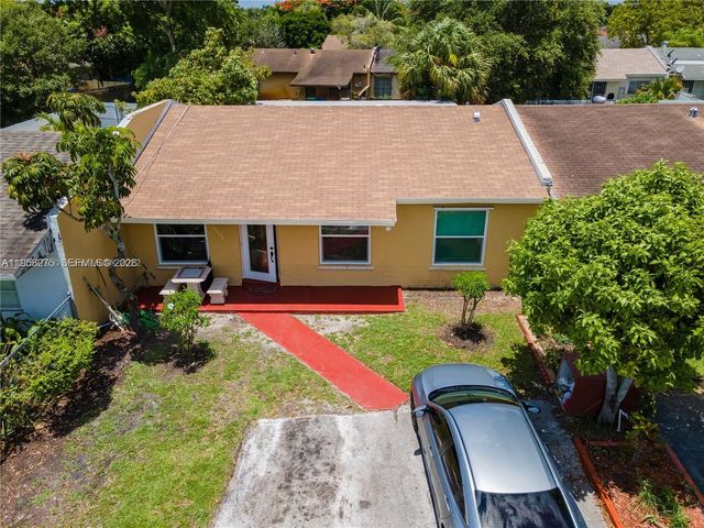 19458 NW 28th Pl, Miami Gardens, FL 33056