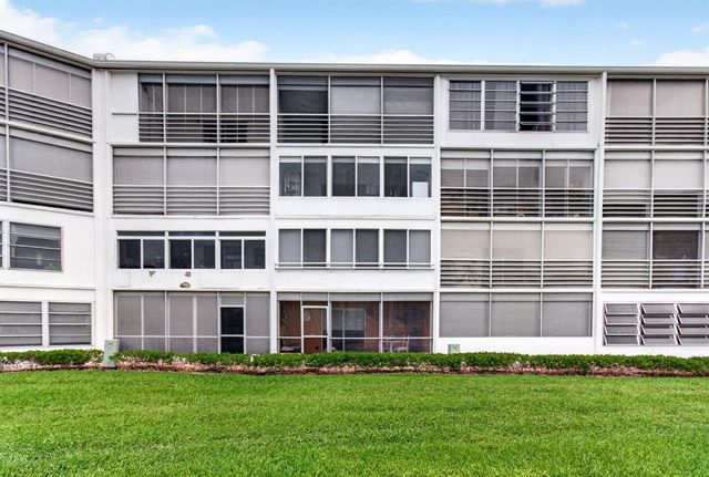 3008 Cornwall A, Boca Raton, FL 33434