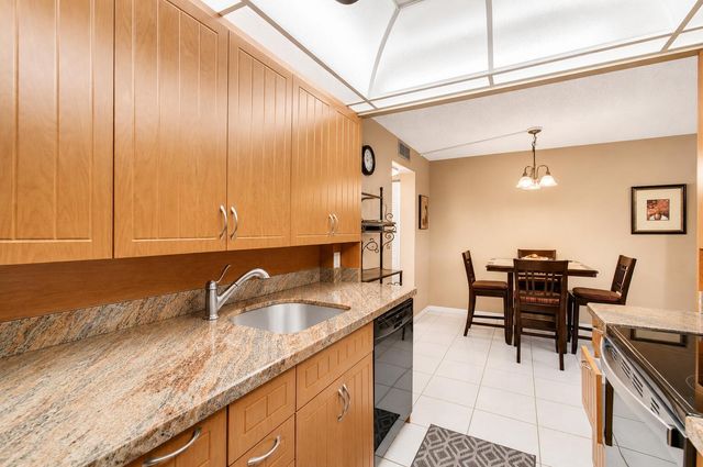 3008 Cornwall A, Boca Raton, FL 33434