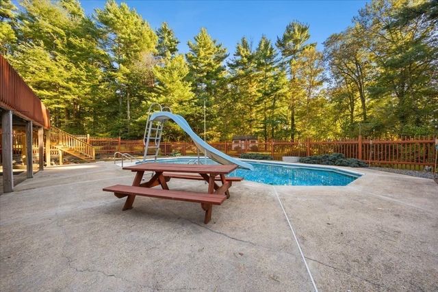55 Hill St, Lakeville, MA 02347