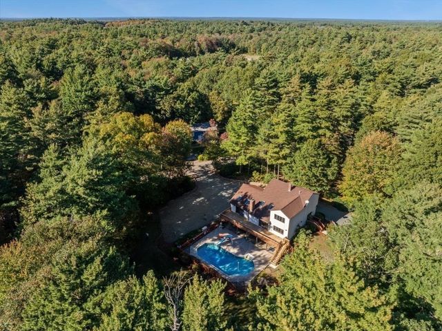 55 Hill St, Lakeville, MA 02347