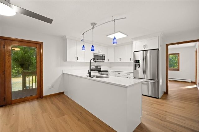 55 Hill St, Lakeville, MA 02347