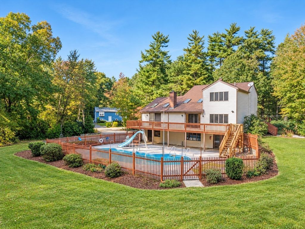 55 Hill St, Lakeville, MA 02347