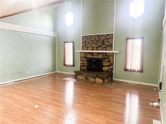 201 Percy Lane, Brookfield, MO 64628