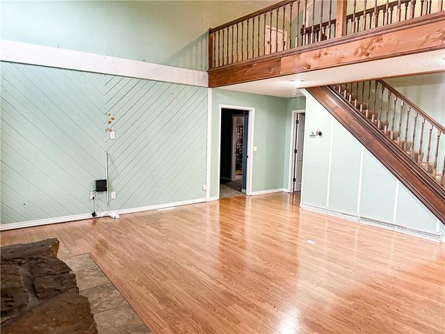 201 Percy Lane, Brookfield, MO 64628