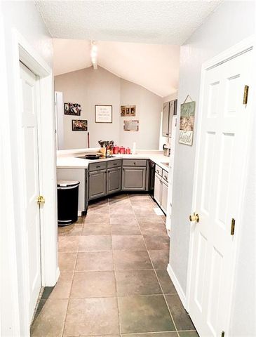 201 Percy Lane, Brookfield, MO 64628