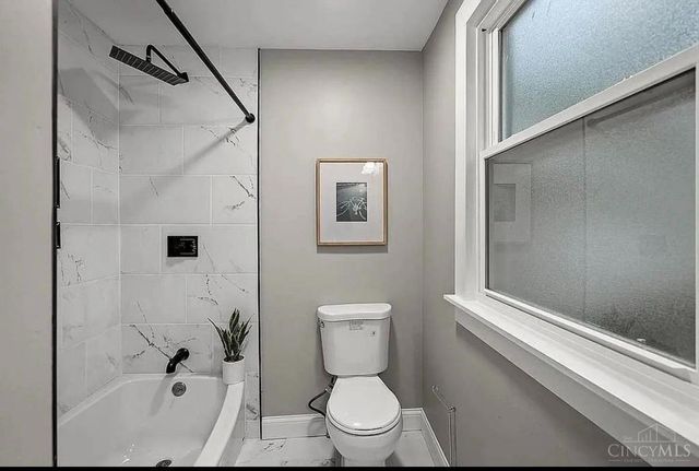 5811 Bramble Avenue, Cincinnati, OH 45227