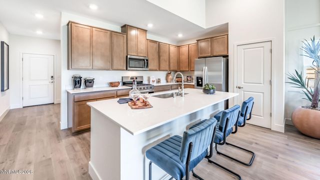 645 Fraser Loop, Dayton, NV 89403