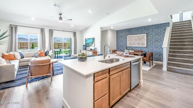 645 Fraser Loop, Dayton, NV 89403
