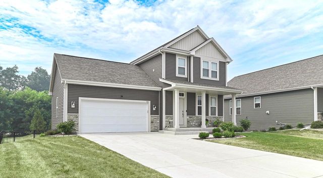 920 Foxwalk DRIVE, Waterford, WI 53185