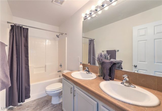 1044 Creeping Zinnia Court, Las Vegas, NV 89138