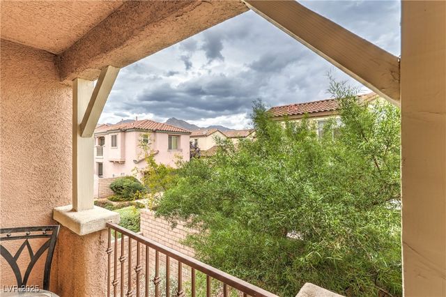1044 Creeping Zinnia Court, Las Vegas, NV 89138