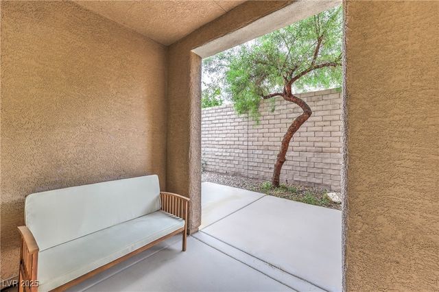 1044 Creeping Zinnia Court, Las Vegas, NV 89138