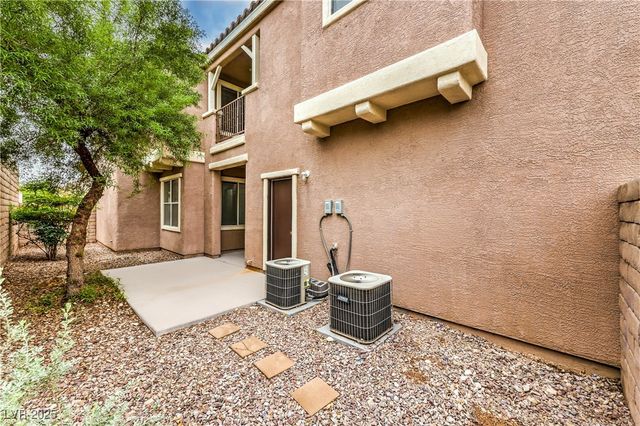 1044 Creeping Zinnia Court, Las Vegas, NV 89138