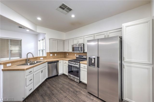 1044 Creeping Zinnia Court, Las Vegas, NV 89138