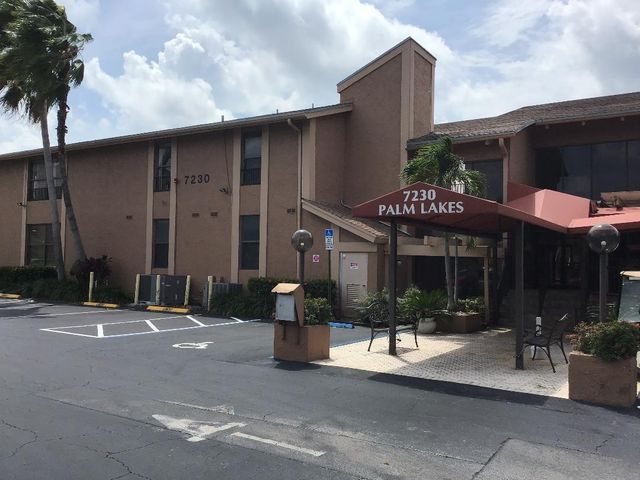7300 Lake Cir Drive 202, Margate, FL 33063