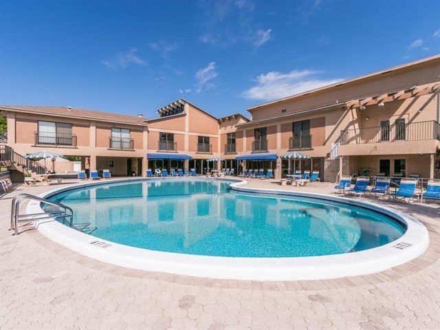 7300 Lake Cir Drive 202, Margate, FL 33063