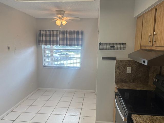 7300 Lake Cir Drive 202, Margate, FL 33063