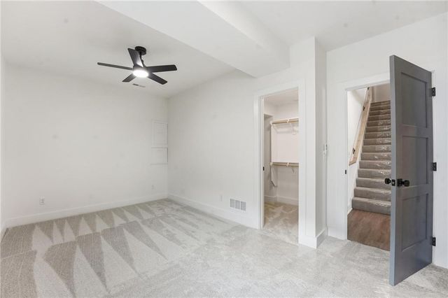 8215 NW 89th Terrace, Kansas City, MO 64153