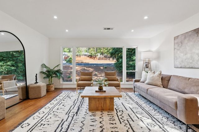 180 180 Andrea Dr, Walnut Creek, CA 94596