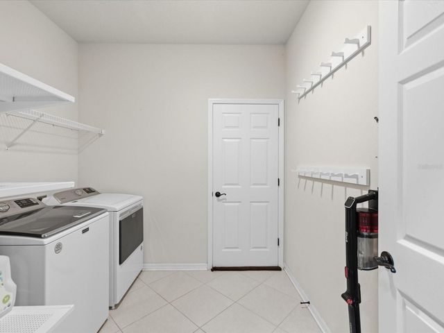 740 ROSEMARY CIRCLE, Bradenton, FL 34212