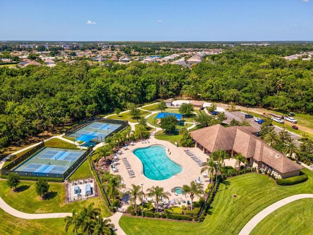 740 ROSEMARY CIRCLE, Bradenton, FL 34212