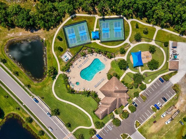 740 ROSEMARY CIRCLE, Bradenton, FL 34212