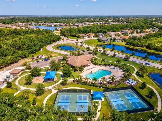740 ROSEMARY CIRCLE, Bradenton, FL 34212