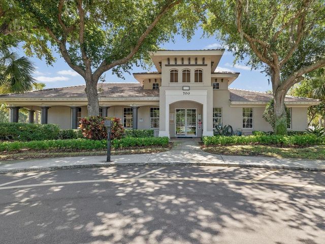 740 ROSEMARY CIRCLE, Bradenton, FL 34212