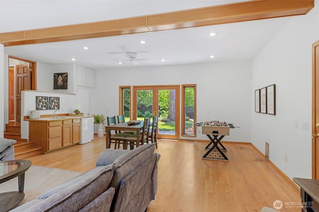 5204 178th Avenue E, Lake Tapps, WA 98391