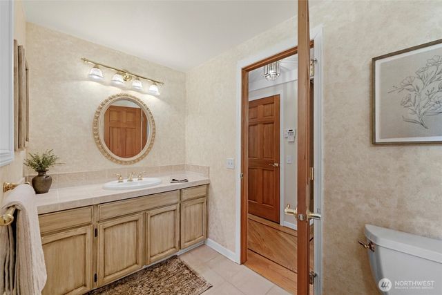 5204 178th Avenue E, Lake Tapps, WA 98391