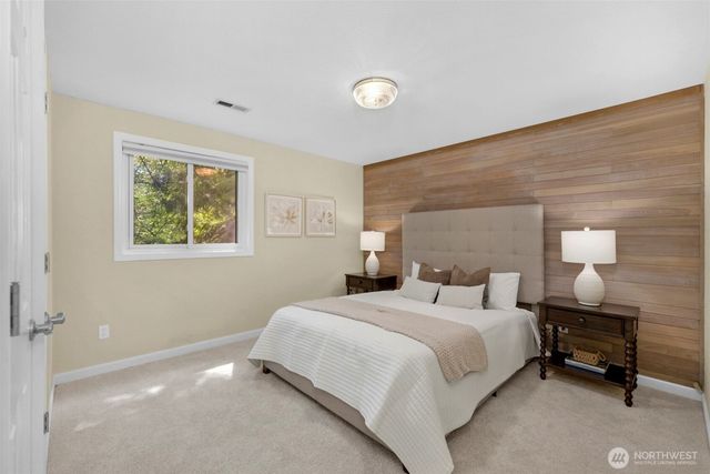 5204 178th Avenue E, Lake Tapps, WA 98391