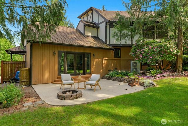 5204 178th Avenue E, Lake Tapps, WA 98391