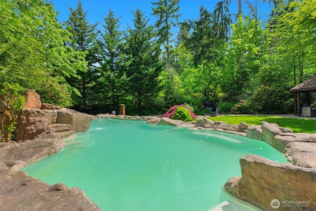 5204 178th Avenue E, Lake Tapps, WA 98391