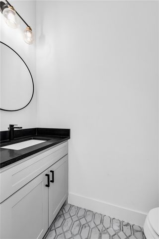 1757 E Paddock Road, Fayetteville, AR 72701