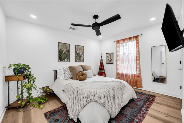 1757 E Paddock Road, Fayetteville, AR 72701