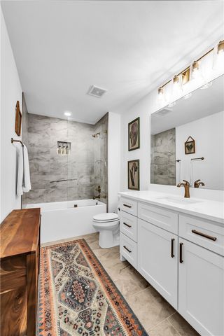 1757 E Paddock Road, Fayetteville, AR 72701