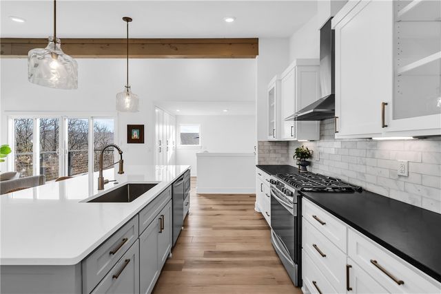 1757 E Paddock Road, Fayetteville, AR 72701