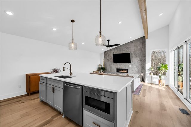 1757 E Paddock Road, Fayetteville, AR 72701