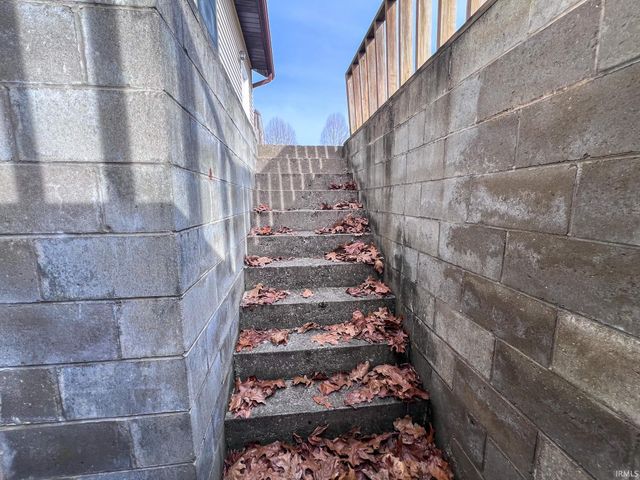 410 Anderson Lane, Bedford, IN 47421