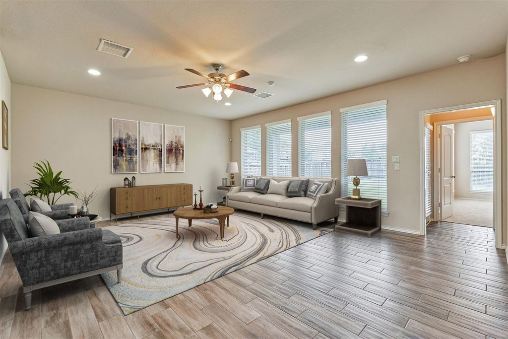 122 Grinnell Trail, Montgomery, TX 77316