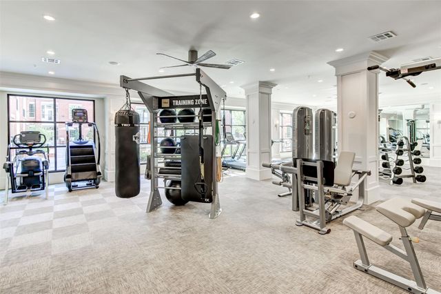2111 Austin Street 202, Houston, TX 77002