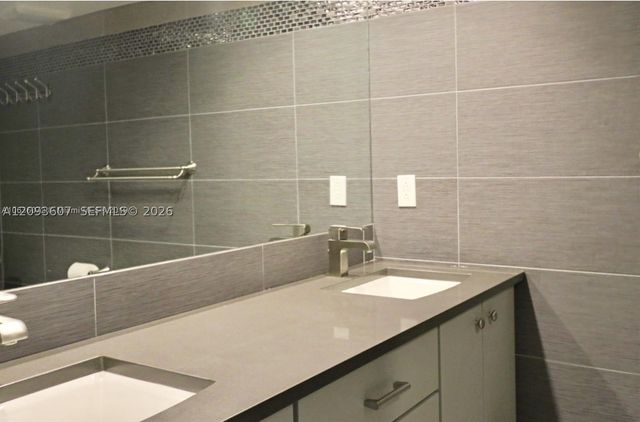 1849 S Ocean Dr 1202, Hallandale Beach, FL 33009