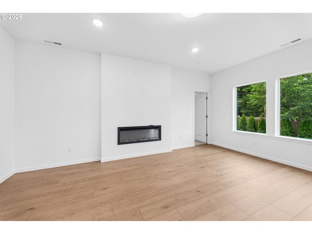 52356 Sw Betty Way, Scappoose, OR 97056